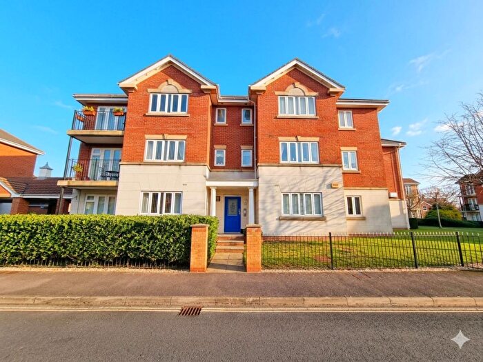 2 Bedroom Flat For Sale In Hayling Close, Priddys Hard, Gosport, PO12