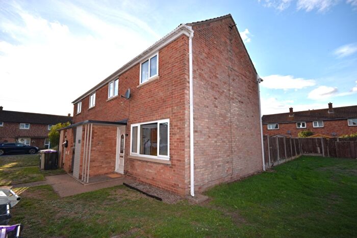 2 Bedroom Semi-Detached House To Rent In West Drive, Tattershall, LN4