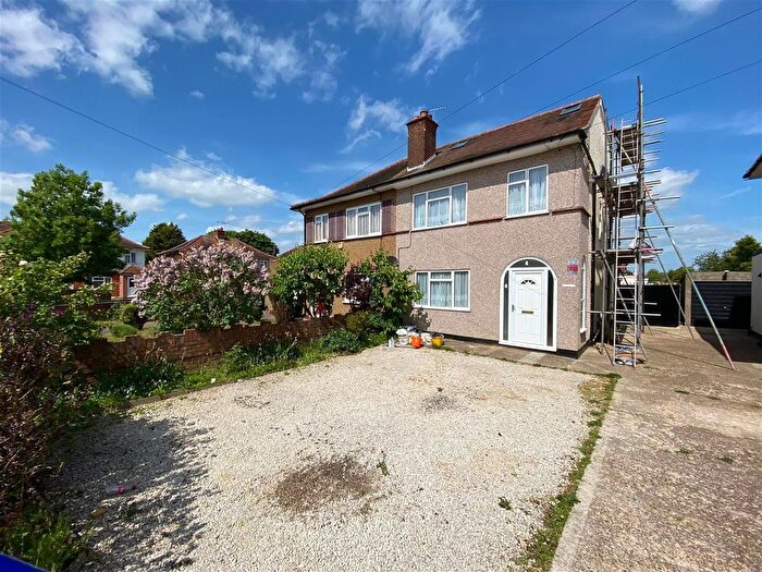 4 Bedroom Semi-Detached House To Rent In Adelphi Crescent, Hayes, UB4