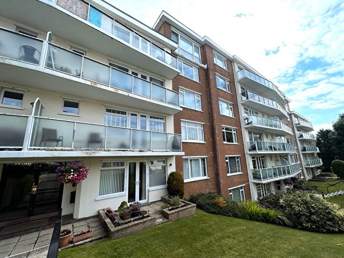 2 Bedroom Flat To Rent In Brynfield Court, Langland, Swansea, SA3