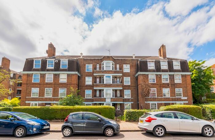 4 Bedroom Flat To Rent In Emlyn Gardens, London, W12
