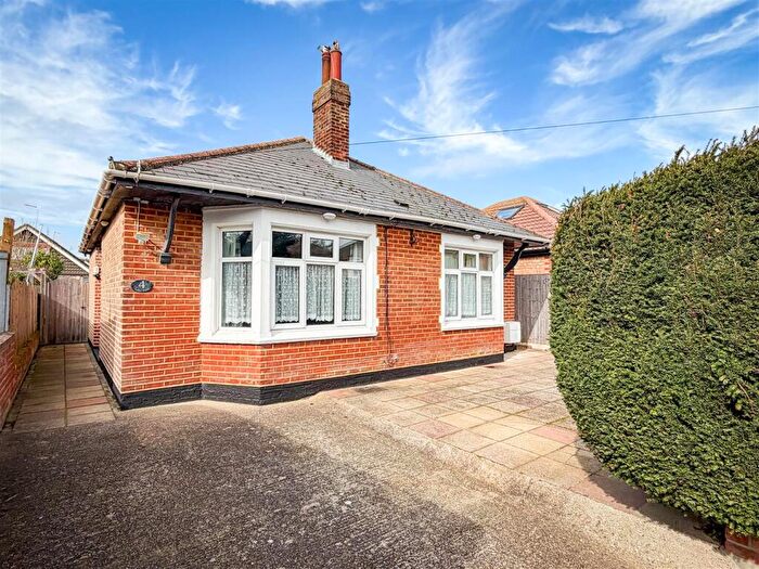 2 Bedroom Detached Bungalow For Sale In Lake Walk, Clacton-On-Sea, Essex, CO15
