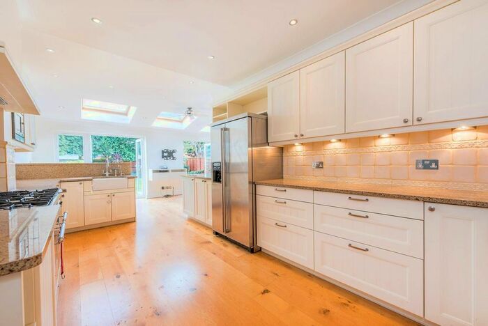 5 Bedroom Property To Rent In Delamere Road, Ealing, London, W5