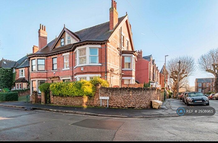 3 Bedroom Semi-Detached House To Rent In Park Avenue, Nottingham, NG3
