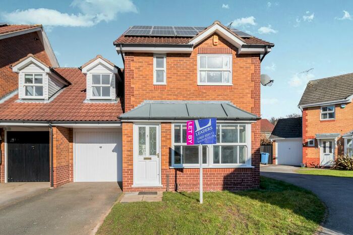 3 Bedroom Link Detached House To Rent In Wade Close, Mansfield, NG18