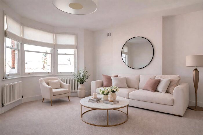 1 Bedroom Flat For Sale In Harlesden Road, London, NW10