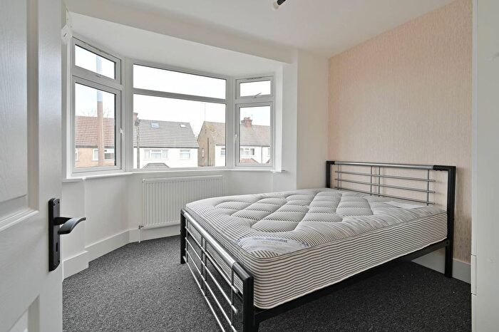 Studio To Rent In Whippendell Road, Watford, WD18