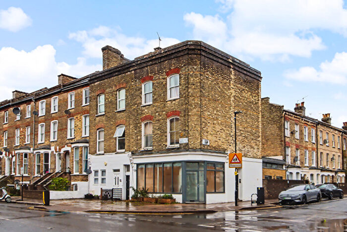 1 Bedroom Flat To Rent In Fonthill Road, N4