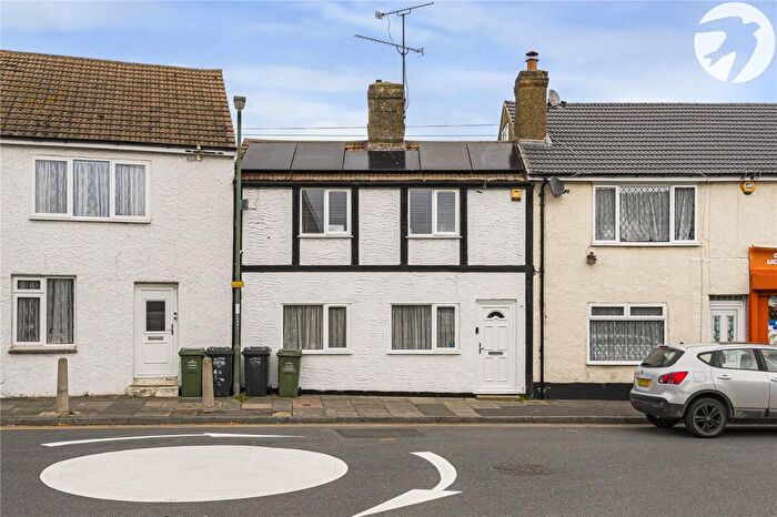3 Bedroom Terraced House For Sale In Swanscombe Street, Swanscombe, Kent, DA10