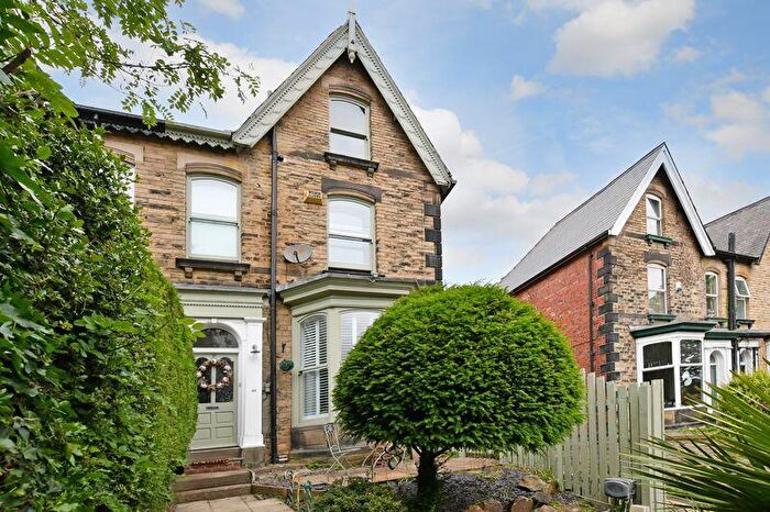 4 Bedroom Semi-Detached House For Sale In Crookesmoor Road, Sheffield, S10