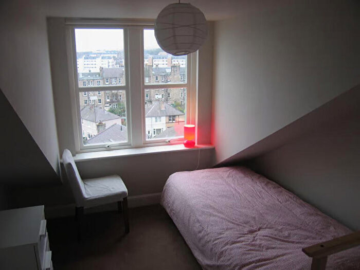 4 Bedroom Flat To Rent In T East Claremont Street, Edinburgh, EH7