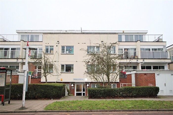 1 Bedroom Flat To Rent In Wessex Court, The Avenue, Wembley, HA9