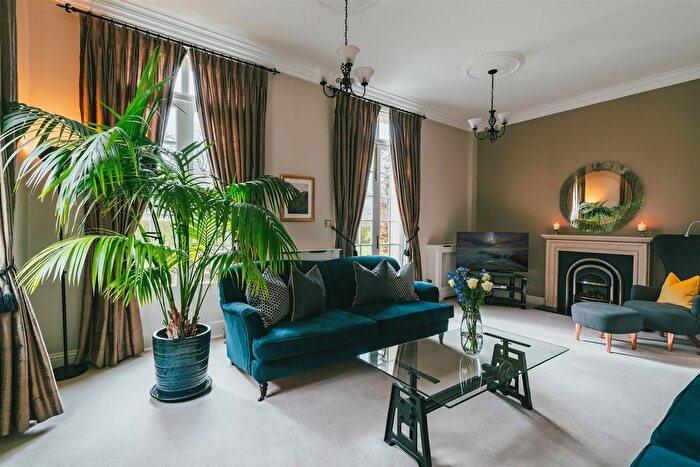 3 Bedroom Terraced House For Sale In King Edwards, Rivelin, Sheffield, S6