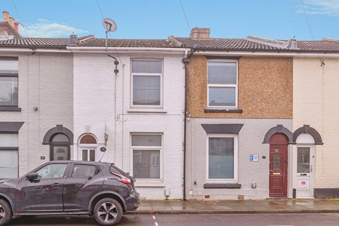 3 Bedroom Terraced House For Sale In Winchester Road, Portsmouth, PO2