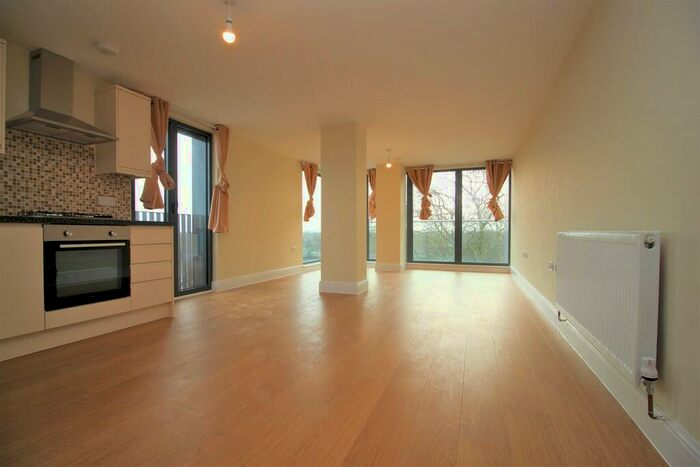 1 Bedroom Flat To Rent In Charter House, High Road, Ilford, IG1