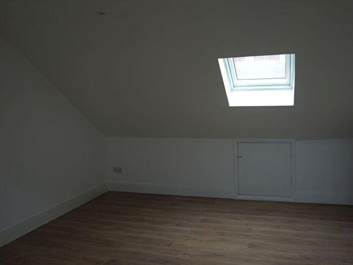 Studio To Rent In Wealdstone, HA3