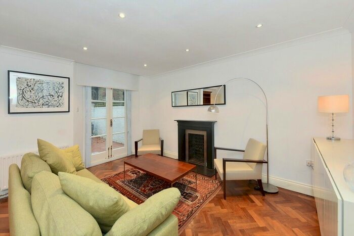 2 Bedroom Flat To Rent In Wetherby Place, South Kensington, SW7