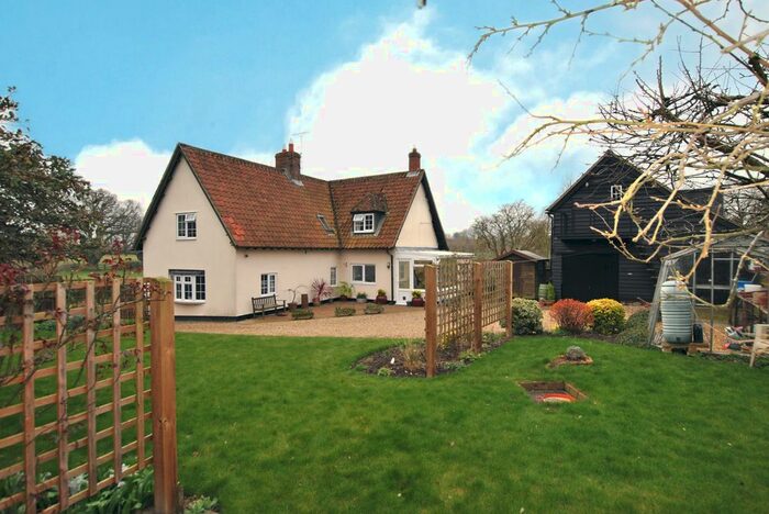 3 Bedroom Cottage For Sale In The Street, Kirtling, Newmarket, CB8