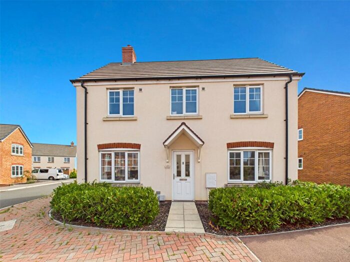 3 Bedroom Detached House For Sale In Godwine Drive, Longford, Gloucester, Gloucestershire, GL2