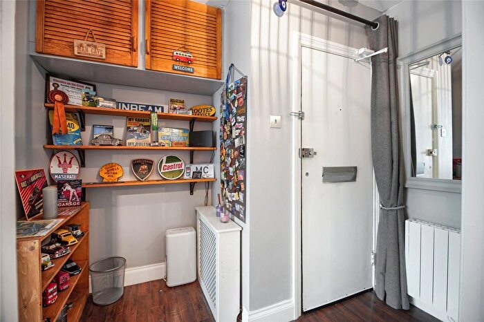 1 Bedroom Flat For Sale In Cressex Road, High Wycombe, Buckinghamshire, HP12