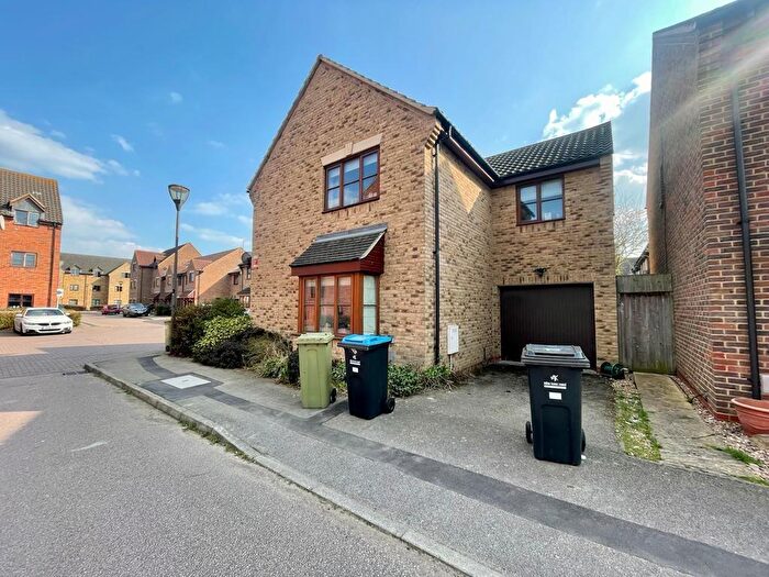 4 Bedroom Detached House To Rent In Perivale, MK10