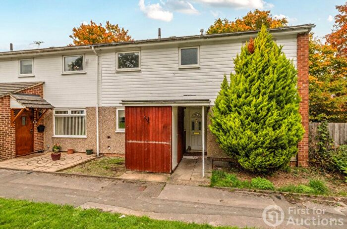 3 Bedroom End Of Terrace House For Sale In Keldholme, Bracknell, Berkshire, RG12
