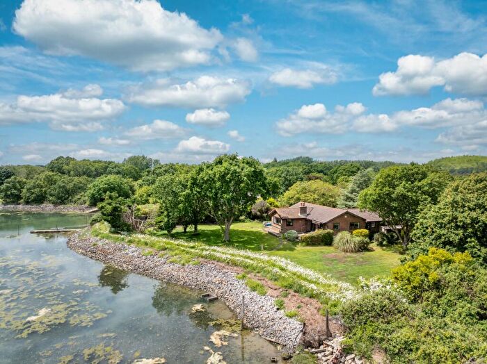 3 Bedroom Bungalow For Sale In Gutner Lane, Hayling Island, Hampshire, PO11