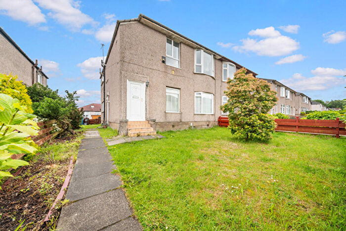 3 Bedroom Flat For Sale In Ardmay Crescent, Kings Park, Glasgow, G44