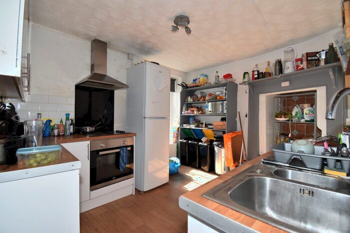 5 Bedroom Maisonette To Rent In Arwenack Street, Falmouth, TR11