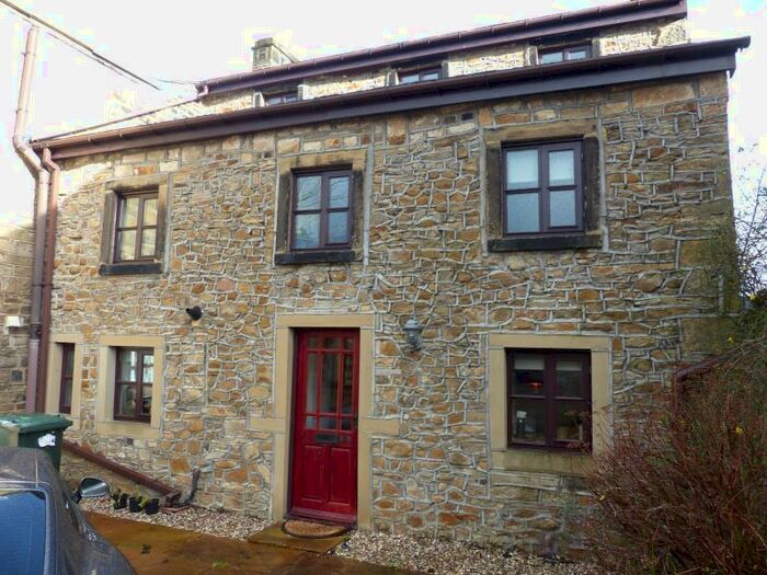 4 Bedroom Semi-Detached House To Rent In Main Street, Addingham, Ilkley, LS29