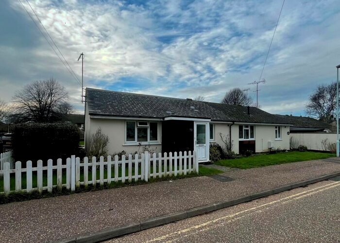 1 Bedroom Bungalow To Rent In The Avenue, Goring-by-Sea, BN12