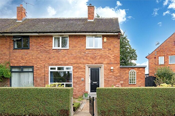 2 Bedroom Semi-Detached House For Sale In Chandos Avenue, Leeds, LS8