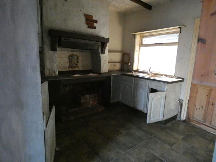 2 Bedroom Semi-Detached House For Sale In High Street, Luddington, Scunthorpe, DN17