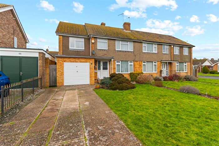 5 Bedroom Semi-Detached House For Sale In Gosford Way, Polegate, BN26