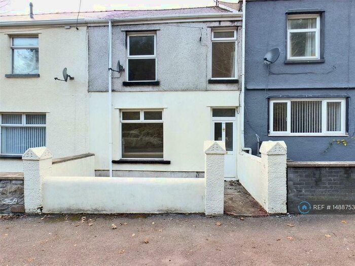 3 Bedroom Terraced House To Rent In High Street, Blaina, Abertillery, NP13