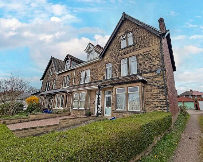 5 Bedroom End Of Terrace House For Sale In Stonefall Avenue, Harrogate, HG2