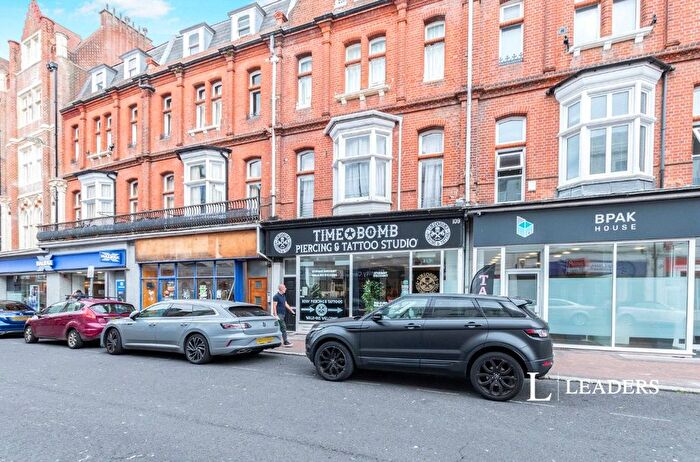2 Bedroom Flat To Rent In Old Christchurch Road, Bournemouth, BH1
