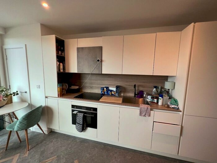 Studio To Rent In Gillender Street, London, E3