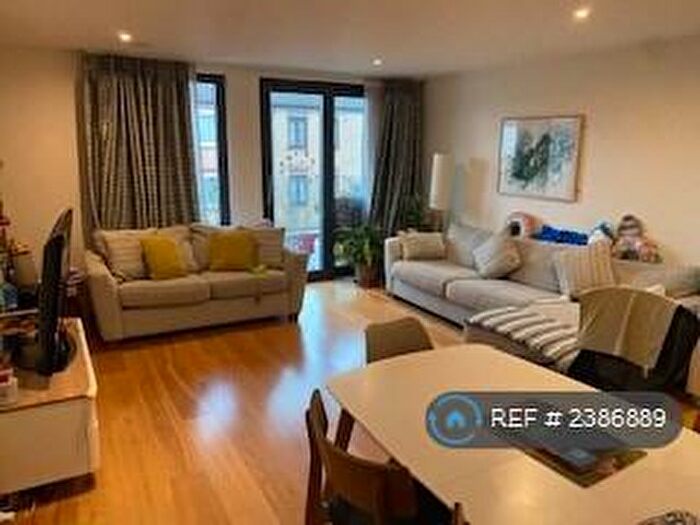 2 Bedroom Flat To Rent In Dalston Lane, London, E8