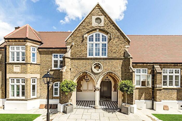 2 Bedroom Flat To Rent In Ewell Road, Surbiton, KT6