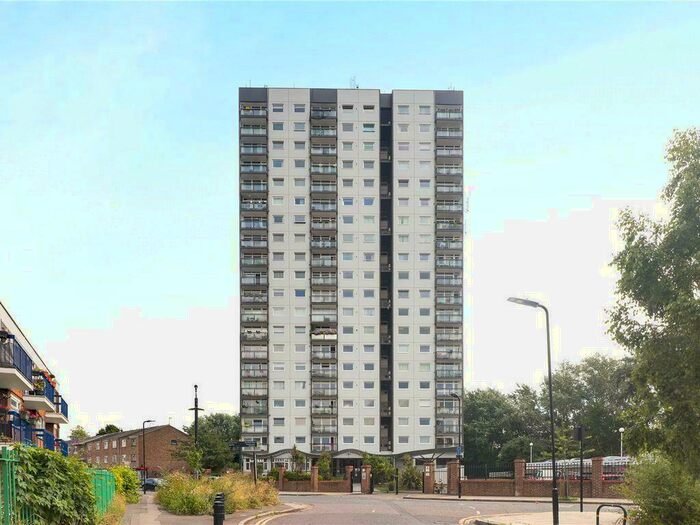 2 Bedroom Flat To Rent In Landmark Heights, Daubeney Road, London, E5