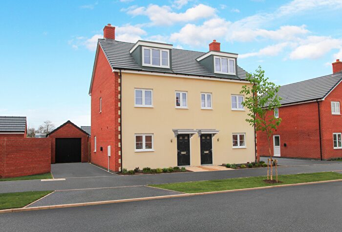 3 Bedroom Semi-Detached House For Sale In Wootton Grange Way, South Wootton, King's Lynn, PE30