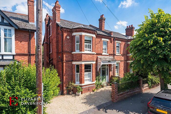 5 Bedroom Semi-detached House For Sale In Waverley Road, Kenilworth, CV8