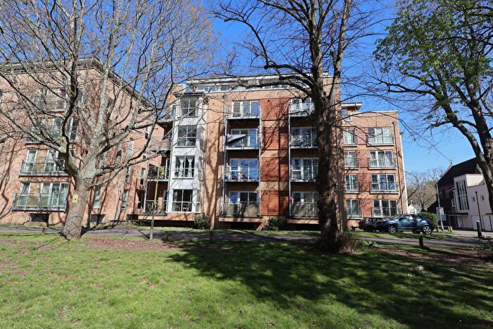 1 Bedroom Flat For Sale In The Avenue, Southampton, SO17