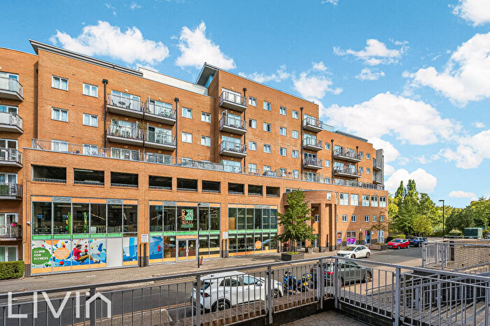 2 Bedroom Flat To Rent In Peebles Court, Croydon, CR0