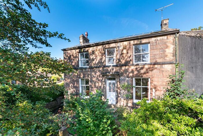4 Bedroom House For Sale In Hightown Lane, Holmfirth, HD9