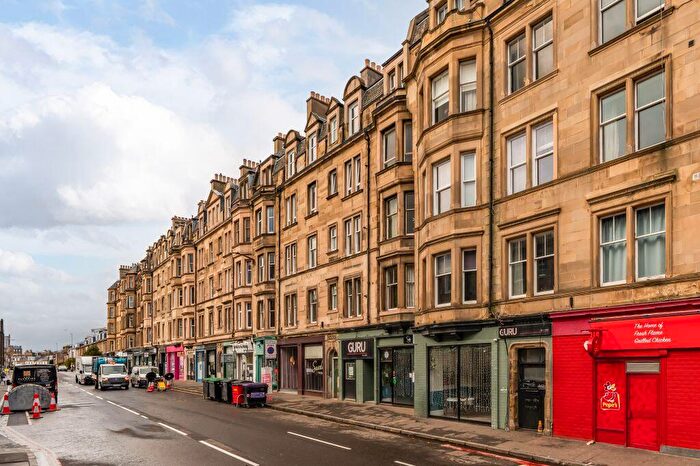 2 Bedroom Flat For Sale In / Lochrin Buildings, Edinburgh, EH3
