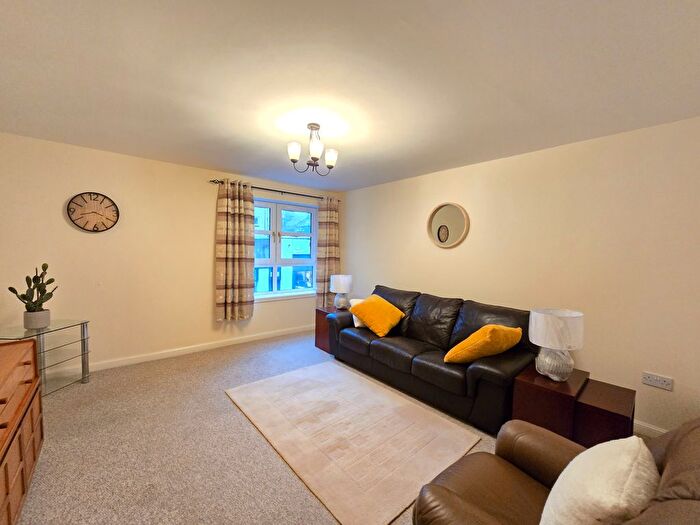2 Bedroom Flat To Rent In Fraser Road, City Centre, Aberdeen, AB25