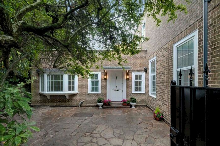 5 Bedroom Detached House To Rent In St John’s Wood, London, NW8