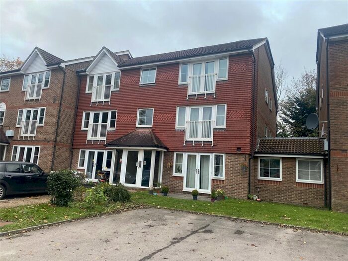 1 Bedroom Flat To Rent In Tuscany Gardens, Crawley, West Sussex RH10